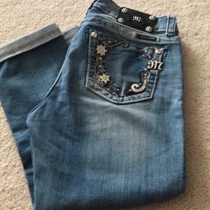 Miss Me Boyfriend cropped jeans